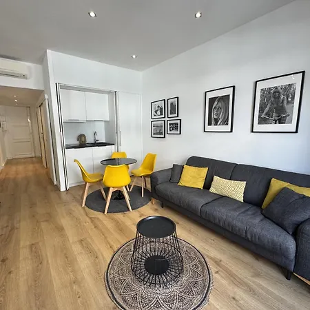 Apartment Miramar Black Yellow Cannes