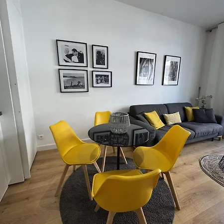 Miramar Black Yellow Apartment Cannes